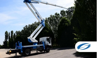 Piattaforma su autocarro Socage 37DJ speed sbarccio anteriore