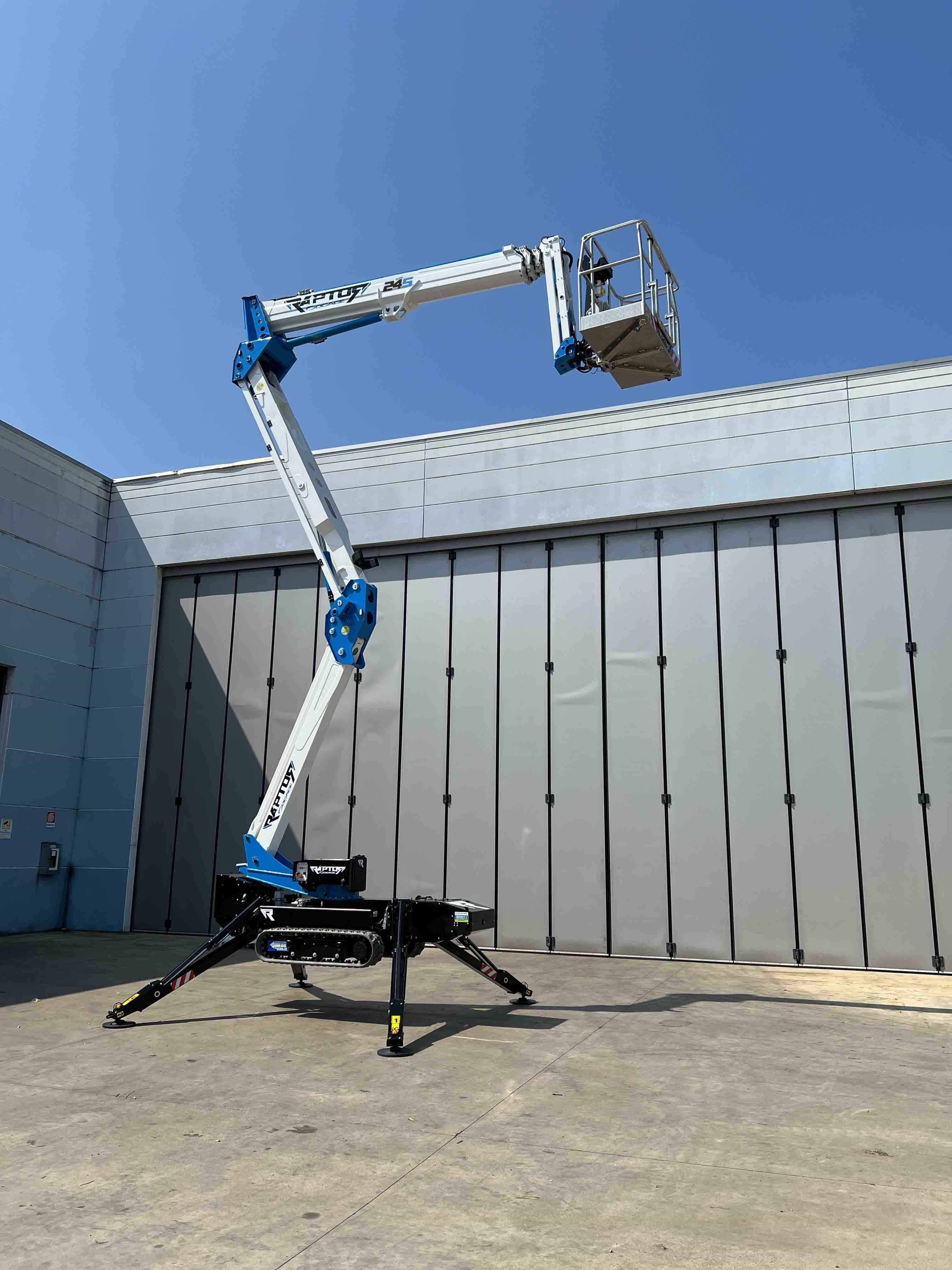 Piattaforma aerea cingolata Raptor 24S
