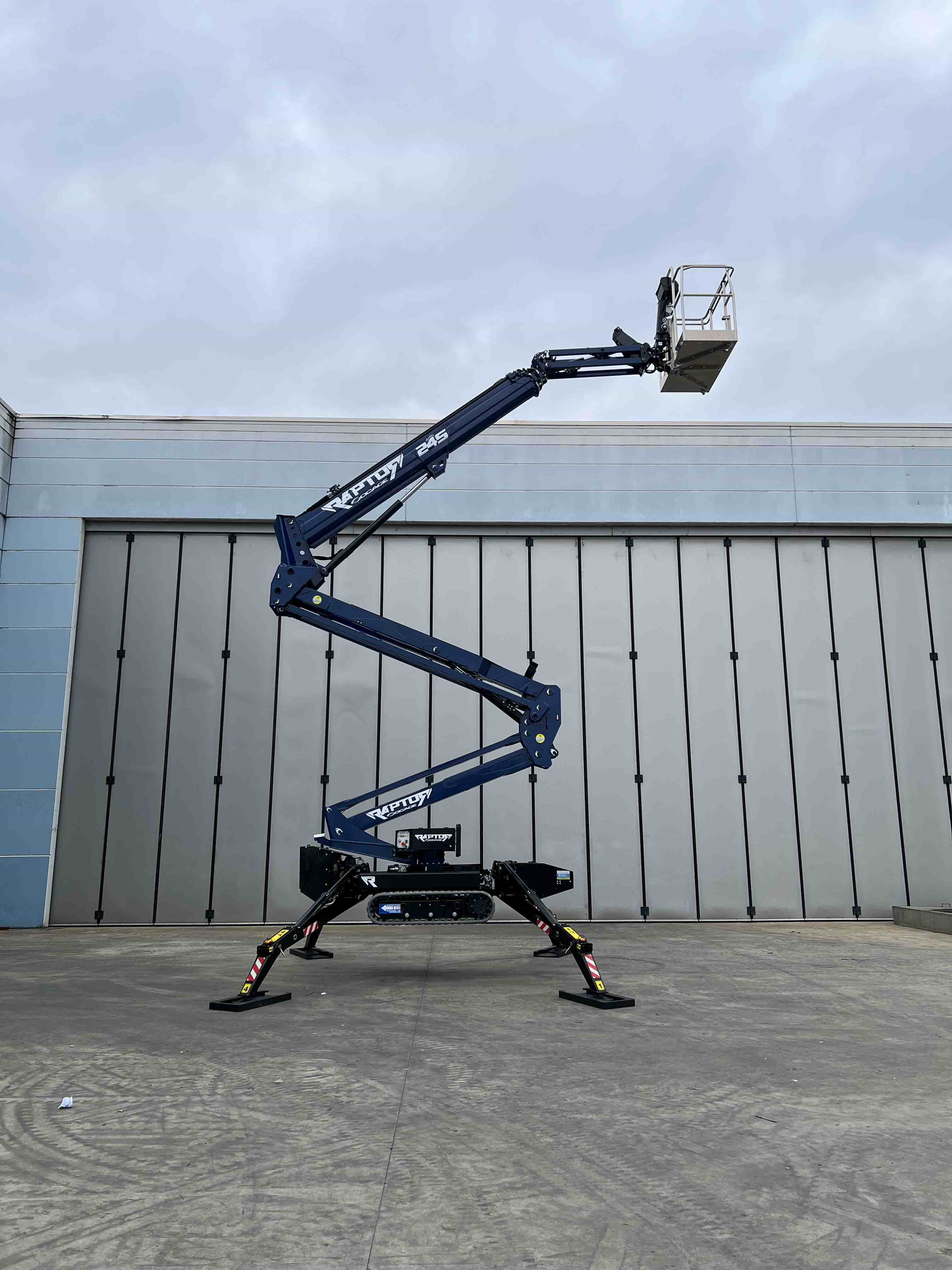 Piattaforma aerea cingolata Raptor 24S